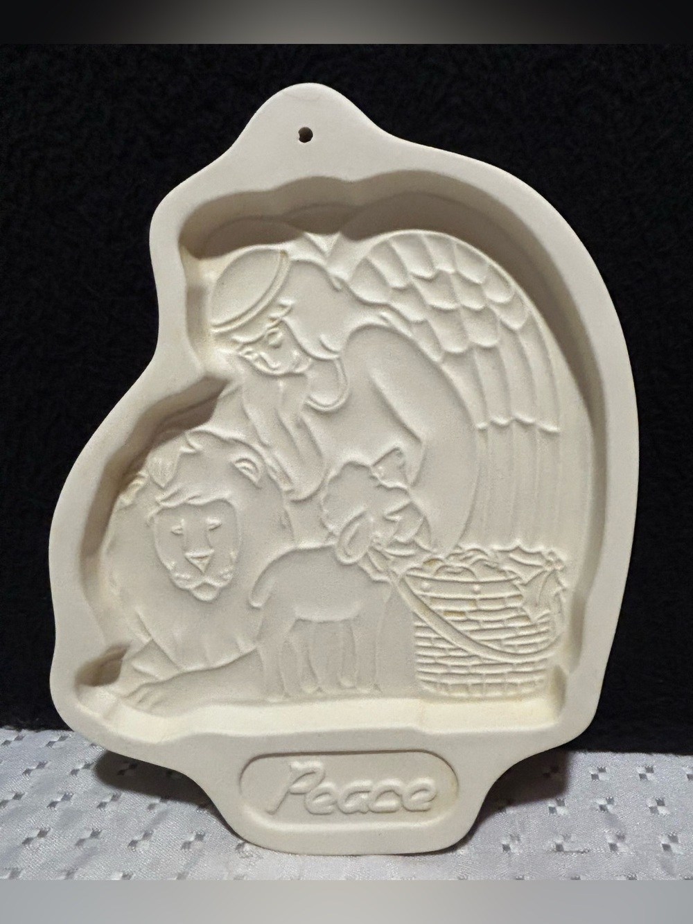 The Longaberger Pottery Angel Series Cookie Mold 1993 - PEACE